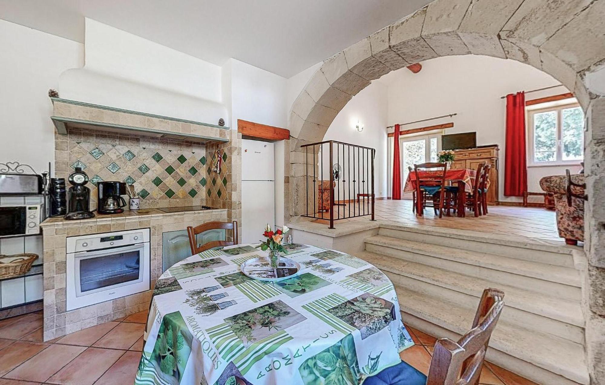 Awesome Home In Bollene With Wifi Bollène Exterior foto
